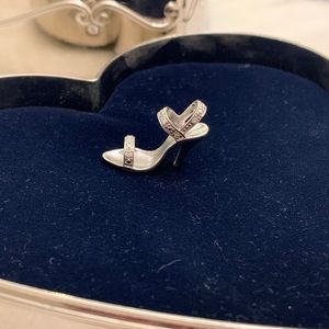 🔻PRICE DROP🔻Diamond/Silver Pendant High Heel